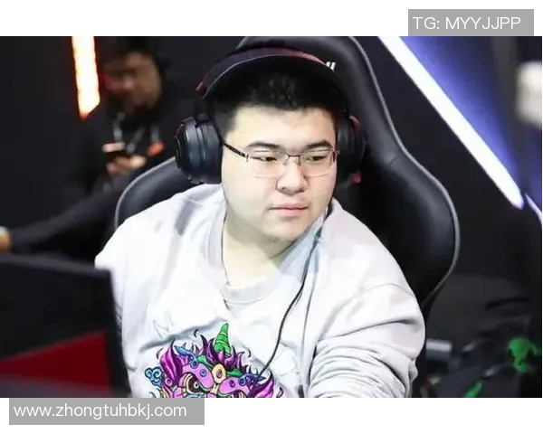 FPX团队协作引发热议DOTA2赛场上的争论与反思