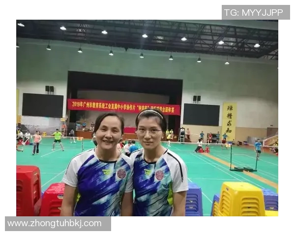 成都羽毛球队团队协作的独特优势与其他球队的对比分析 成都羽毛球队团队协作的独特优势与其他球队的对比分析